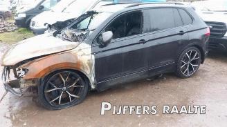 Démontage voiture Volkswagen Tiguan Tiguan (AD1), SUV, 2016 / 2024 2.0 TDI 16V 4Motion 2017/4