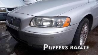 Volvo V-70 V70 (SW), Combi, 1999 / 2008 2.4 20V 140 picture 3