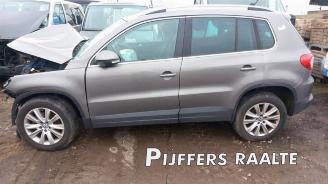 Salvage car Volkswagen Tiguan Tiguan (5N1/2), SUV, 2007 / 2018 2.0 TSI 16V 4Motion 2008/12