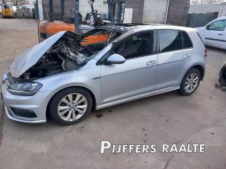 Vrakbiler auto Volkswagen Golf Golf VII (AUA), Hatchback, 2012 / 2021 1.4 TSI 16V 2015/9