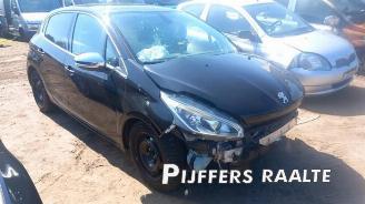 Dezmembrări autoturisme Peugeot 208 208 I (CA/CC/CK/CL), Hatchback, 2012 / 2019 1.2 12V e-THP PureTech 110 2015/10