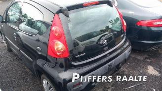 Peugeot 107 107, Hatchback, 2005 / 2014 1.0 12V picture 8