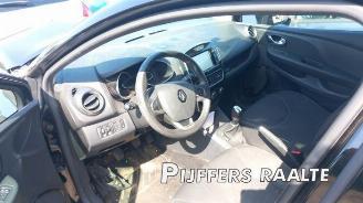 Renault Clio Clio IV Estate/Grandtour (7R), Combi 5-drs, 2012 / 2021 0.9 Energy TCE 90 12V picture 12
