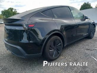 Tesla Model Y  picture 3