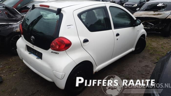 Toyota Aygo Aygo (B10), Hatchback, 2005 / 2014 1.0 12V VVT-i