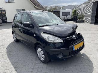 Damaged car Hyundai I-10 1.1 Pure airco 2009/2