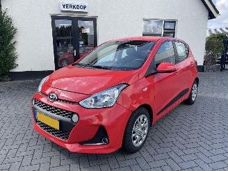 Damaged car Hyundai I-10 1.0i Comfort N.A.P PRACHTIG!!! 2019/11