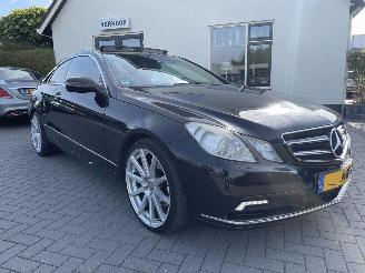 Vaurioauto  passenger cars Mercedes E-klasse Coupé 350 CGI Elegance N.A.P NL AUTO PRACHTIG!!!! 2009/5