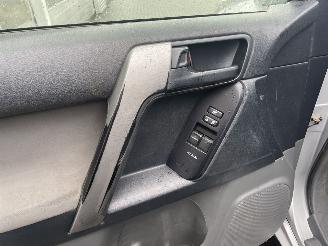 Toyota Landcruiser 3.0 D-4D-F LX High Roof Blind Van N.A.P NL AUTO picture 17