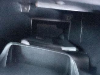 Peugeot e-208 EV Active Pack 50 kWh N.A.P NL AUTO PRACHTIG picture 10