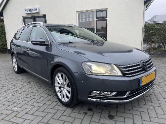damaged passenger cars Volkswagen Passat Variant 1.4 TSI Highline Executive Edition BlueMotion N.A.P PRACHTIG!!! 2014/9