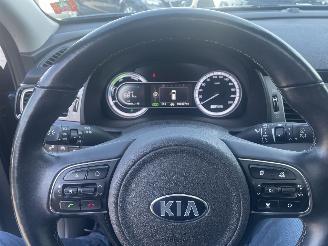 Kia Niro 1.6 GDi Hybrid ExecutiveLine picture 17