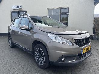 škoda osobní automobily Peugeot 2008 1.2 PureTech Active AUTOMAAT N.A.P PRACHTIG!!! NL AUTO 2016/6