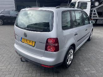 Volkswagen Touran 1.9 TDI Trendline BlueMotion 7 persoons N.A.P NL AUTO picture 3