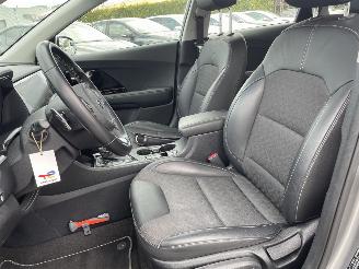 Kia Niro 1.6 GDi Hybrid DynamicLine N.A.P NL AUTO PRACHTIG!!! picture 8