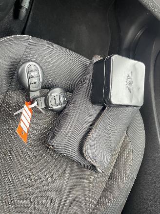 Mini Cooper 1.5 Cooper Business N.A.P NL AUTO picture 13