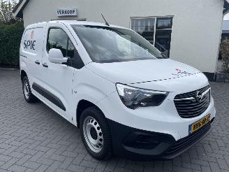 Schade bestelwagen Opel Combo 1.5D L1H1 Edition N.A.P NL AUTO PRACHTIG!! 2020/10