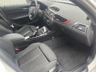 BMW 1-serie 118i Sport Line Edition N.A.P NL AUTO PRACHTIG!!! picture 6