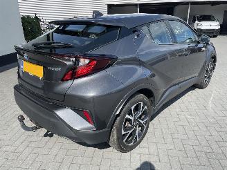 Toyota C-HR 1.8 Hybrid Dynamic N.A.P NL AUTO PRACHTIG!!! picture 2