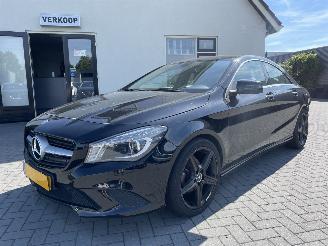 uszkodzony samochody osobowe Mercedes Cla-klasse CLA-klasse 180 BlueEFF. Edition N.A.P NL AUTO 2013/10