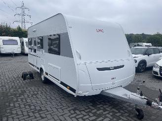 skadebil caravan LMC  460 style enkele bedden 2024/9