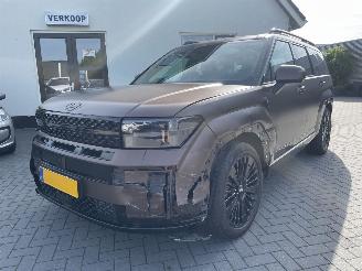 Damaged car Hyundai Santa Fe 1.6 T-GDI PHEV Black Line 4WD 7p N.A.P NL AUTO 2025/2