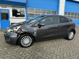 Auto incidentate Kia Rio 1.2 CVVT  SUPER PACK 2012/5