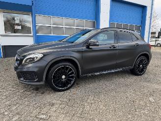škoda osobní automobily Mercedes GLA 200 AUTOMAAT  AMG  EDITION 1 2014/9