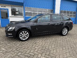 uszkodzony samochody osobowe Skoda Octavia 1.0 TSI  AMBITION  BUSINESS 2018/1