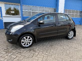 škoda osobní automobily Toyota Yaris 1.3 VVTi  EXECUTIVE 2008/10