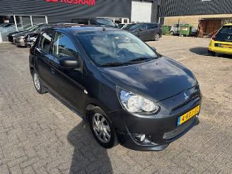 škoda osobní automobily Mitsubishi Space-star 1.0 5-drs airco Inform 2013/3