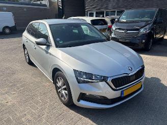 krockskadad bil auto Skoda Scala 1.0 TSI Ambition 5-drs 2022/4