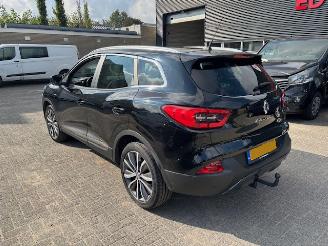 Damaged car Renault Kadjar 1.2 TCe Bose  131pk clima 2016/5