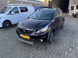 Peugeot 2008 1.2 PureTech Allure picture 7