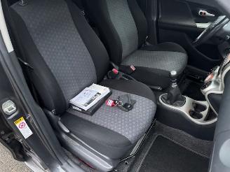 Toyota Urban Cruiser 1.3 VVTI Dynamic clima picture 9