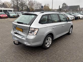 Skoda Fabia 1.0 TSI Ambition airco navi picture 2