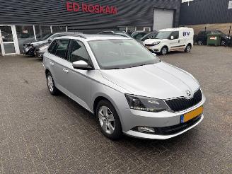 Damaged car Skoda Fabia 1.0 TSI Ambition airco navi 2017/10