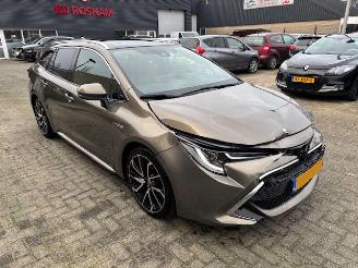 Schadeauto Toyota Corolla Touring Sports 2.0 Hybrid  Trek Pano 2021/10