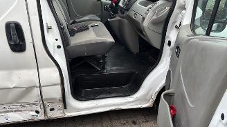 Renault Trafic 2.0 DCI Airco Navi 3-pers picture 9