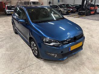 krockskadad bil auto Volkswagen Polo 1.4 TDI 5-drs airco 2015/10