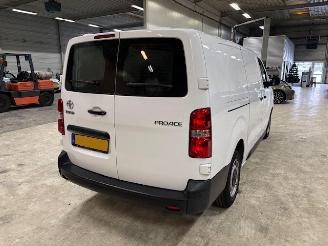 Toyota Proace 2.0 D-4D Navigator Long 3-pers picture 3