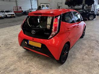 Toyota Aygo 1.0 5-drs X-Play airco picture 4