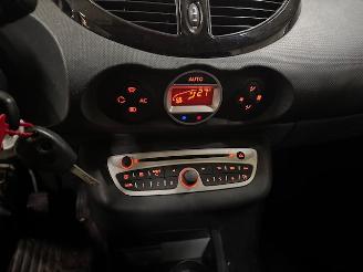 Renault Twingo 1.2 16v Dynamique clima Nap picture 12