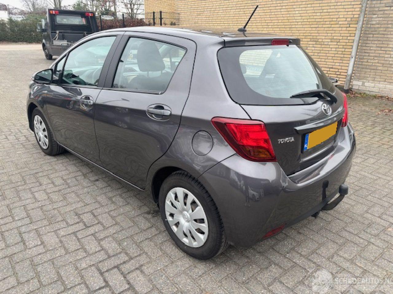 Toyota Yaris 1.3 16v 5-drs airco Nap