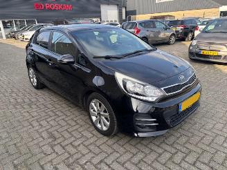 skadebil auto Kia Rio 1.4 5-drs clima  110pk 2015/8