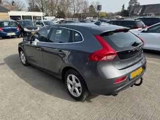 Avarii autoturisme Volvo V-40 1.6 T3 Momentum  150pk  Nap 2013/6