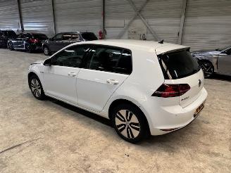 Volkswagen Golf e-Golf picture 2