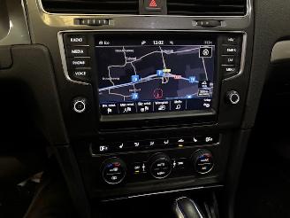 Volkswagen Golf e-Golf picture 11