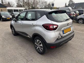 skadebil auto Renault Captur 0.9 Tce Zen nap 2017/10