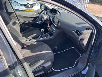 Peugeot 308 1.5 HDI Blue Lease picture 8